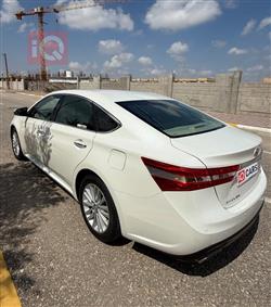 تويوتا أفالون